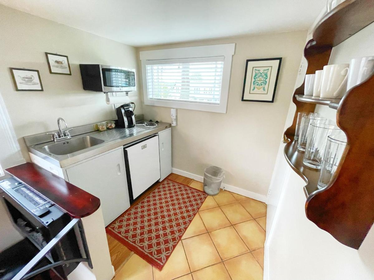 Friday Harbor Grand Bed & Breakfast ภายนอก รูปภาพ