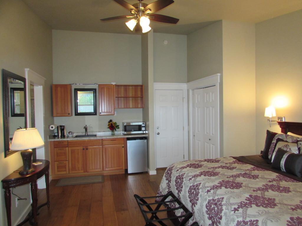 Friday Harbor Grand Bed & Breakfast ภายนอก รูปภาพ